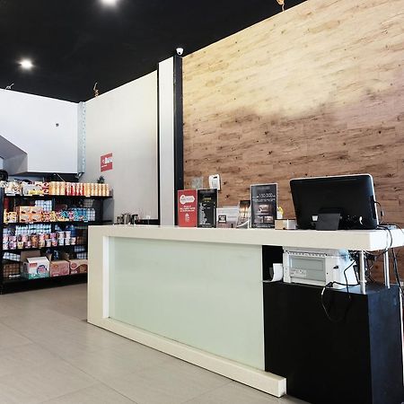 Hostel Juanda Airport Gedangan Exteriér fotografie